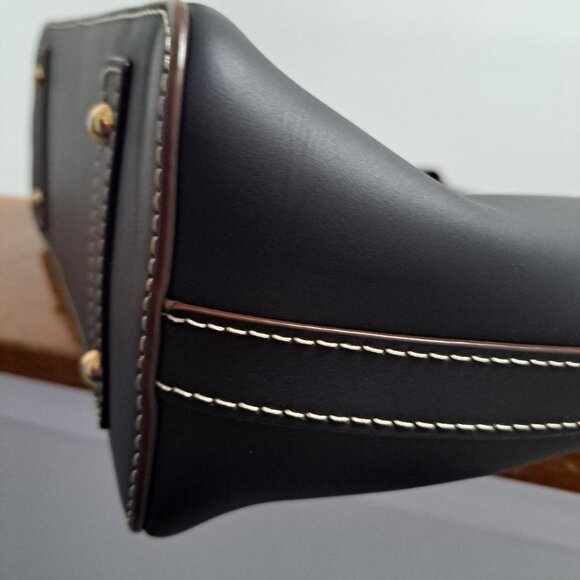 EUC Dooney and Bourke Beacon Zip Top Tote - Smooth Leather - Picture 4 of 13